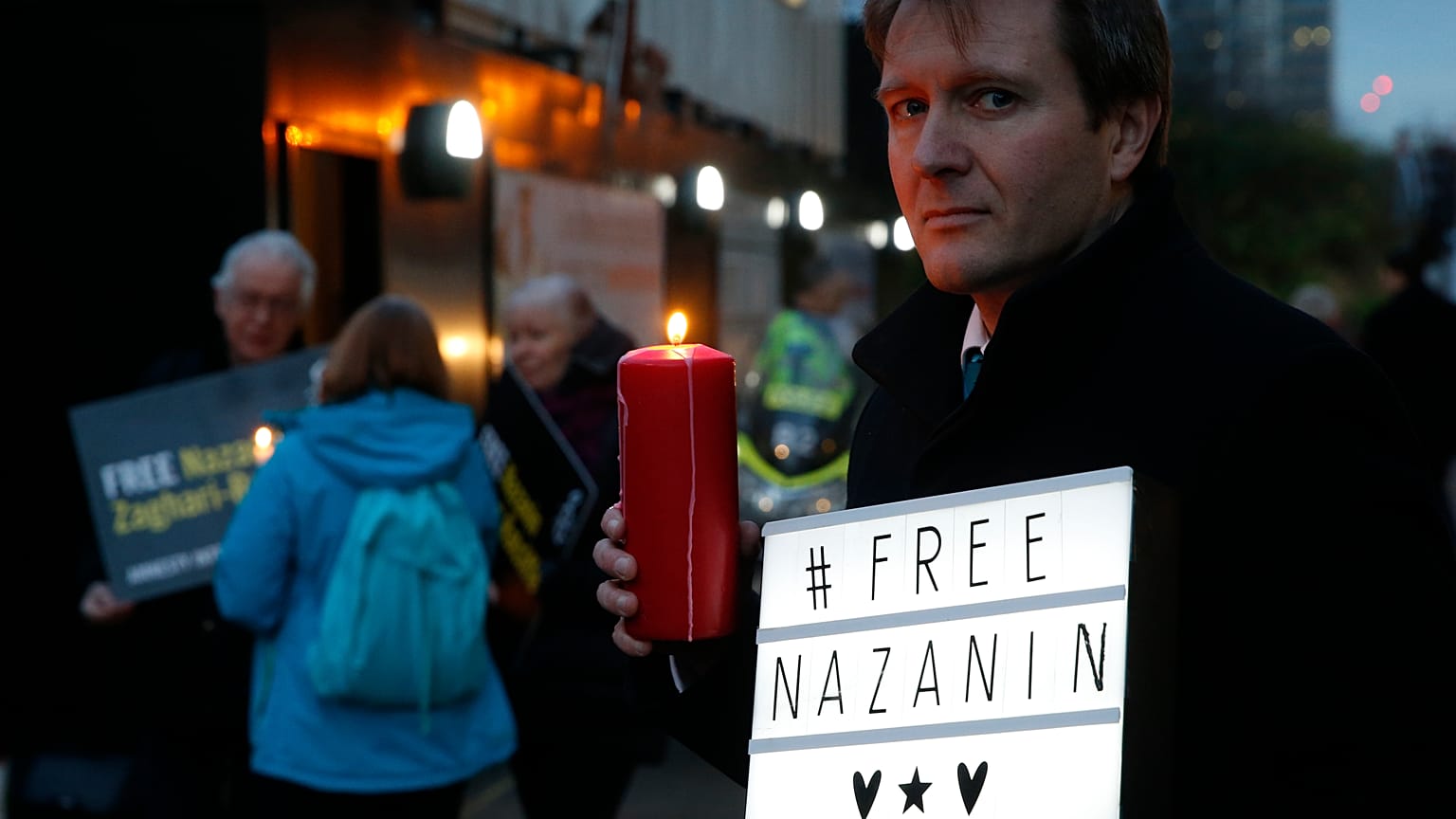 Richard Ratcliff vor der iranischen Botschaft in London (16.01.2017)   