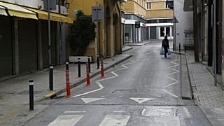 COVID-19: Νέα αυστηρότερα μέτρα στις μετακινήσεις με αεροπλάνο στην Κύπρο
