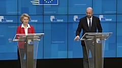 La présidente de la Commission européenne Ursula Van der Leyen et le président du Conseil européen Charles Michel