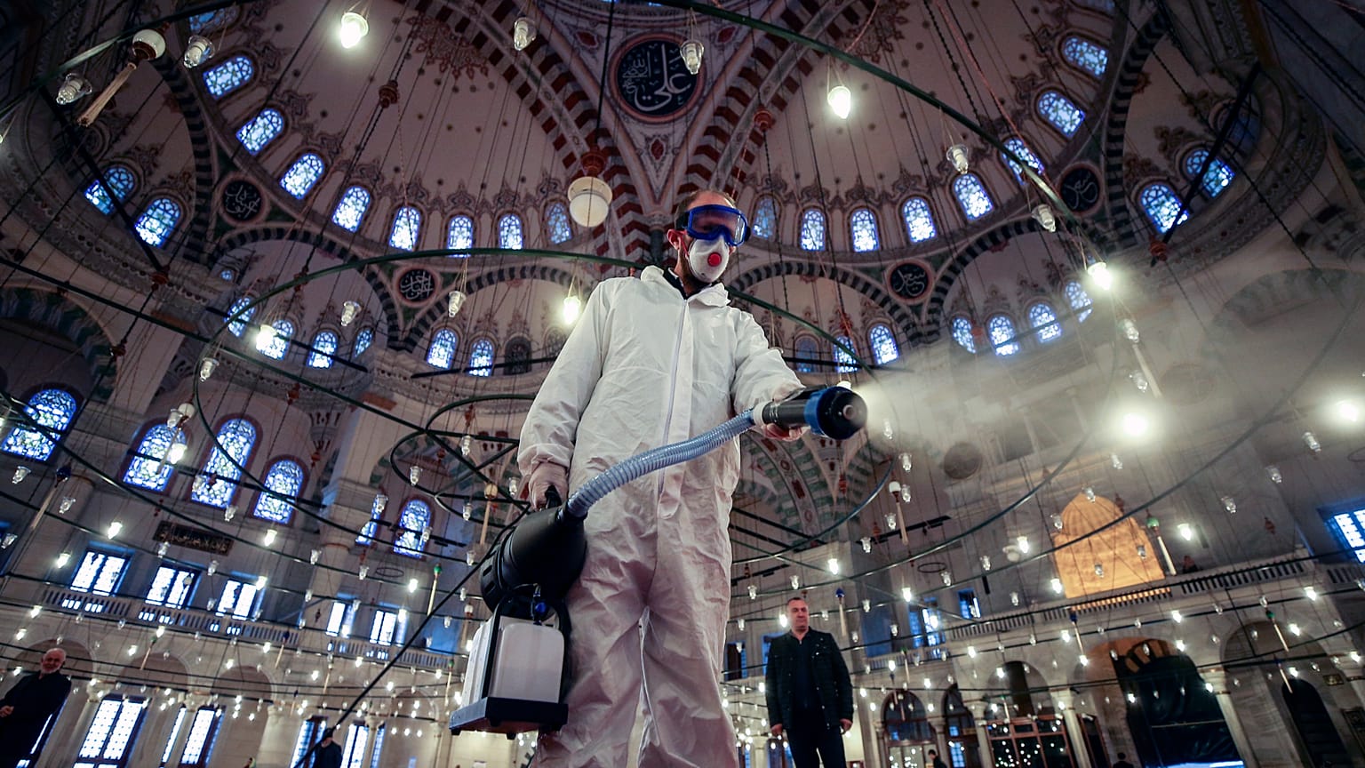Türkiye'de koronavirüs vaka sayısı günde 13 bini aştı: Diğer ülkelerin grafiği nasıldı?