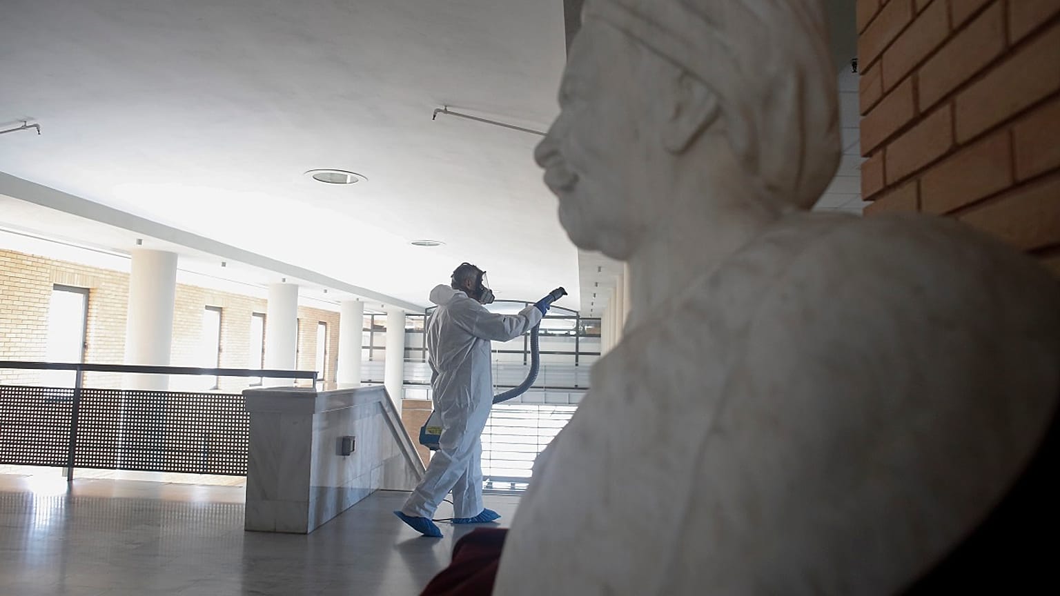 ΑΘΗΝΑ  ΚΟΡΟΝΟΪΟΣ ΑΠΟΛΥΜΑΝΣΗ