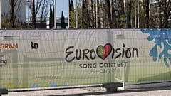 Wegen Covid-19: Kein ESC, kein Glastonbury, keine Stones