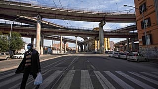 Опустевшие улицы Рима.