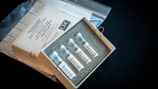 ABD Hava Kuvvetleri, İtalya'dan 500 bin Covid-19 test kiti sevkiyatı yaptı