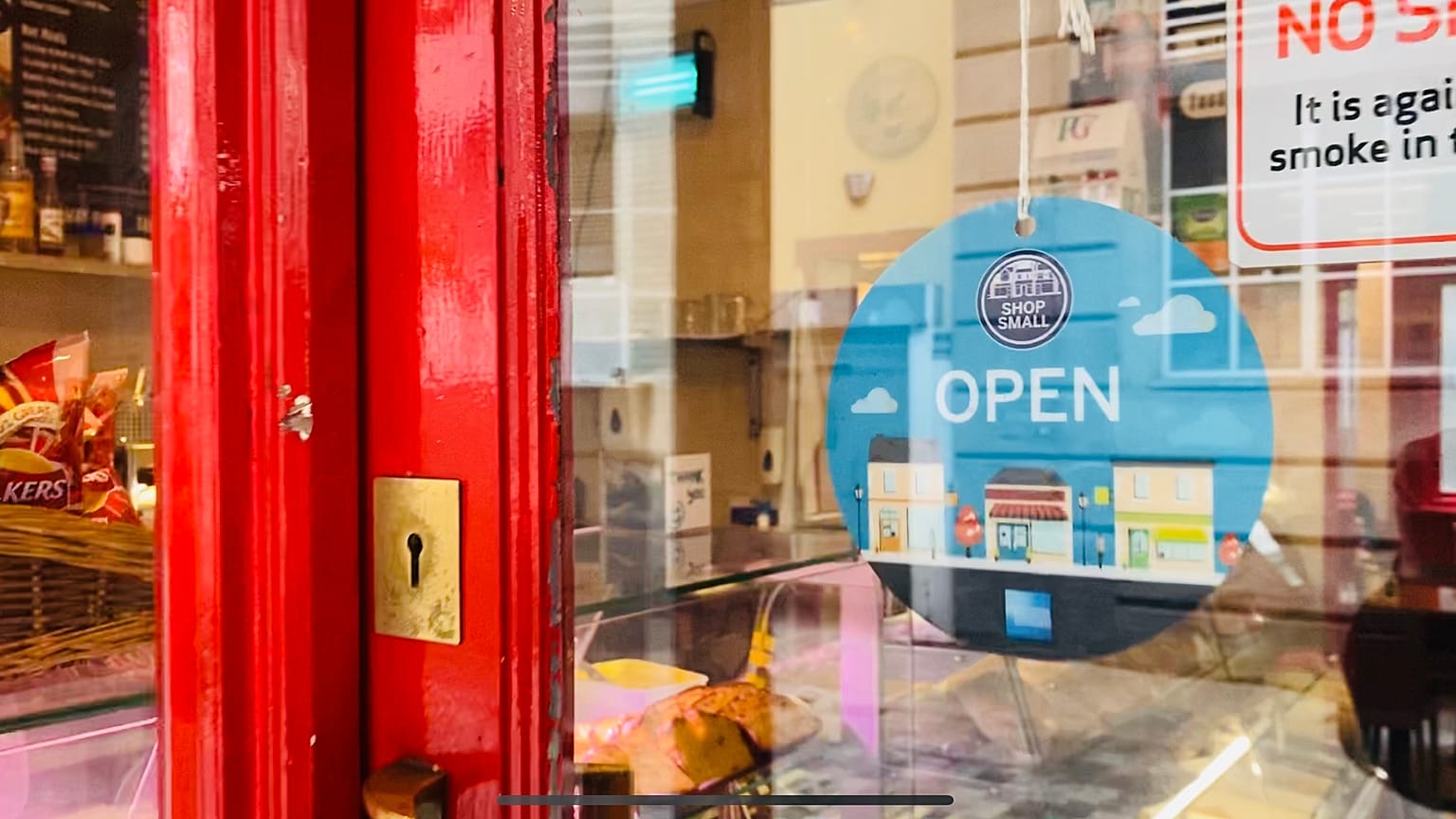Cafe Pomodoro in central London remains open despite collapse in customer numbers