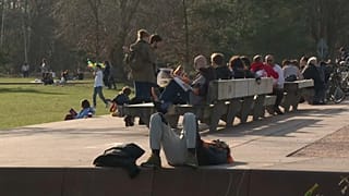 Trotz Covid-19: Unbekümmert im Park