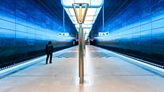 Kaum noch Fahrgäste: Eine leere U-Bahnstation in der Hamburger Hafencity
