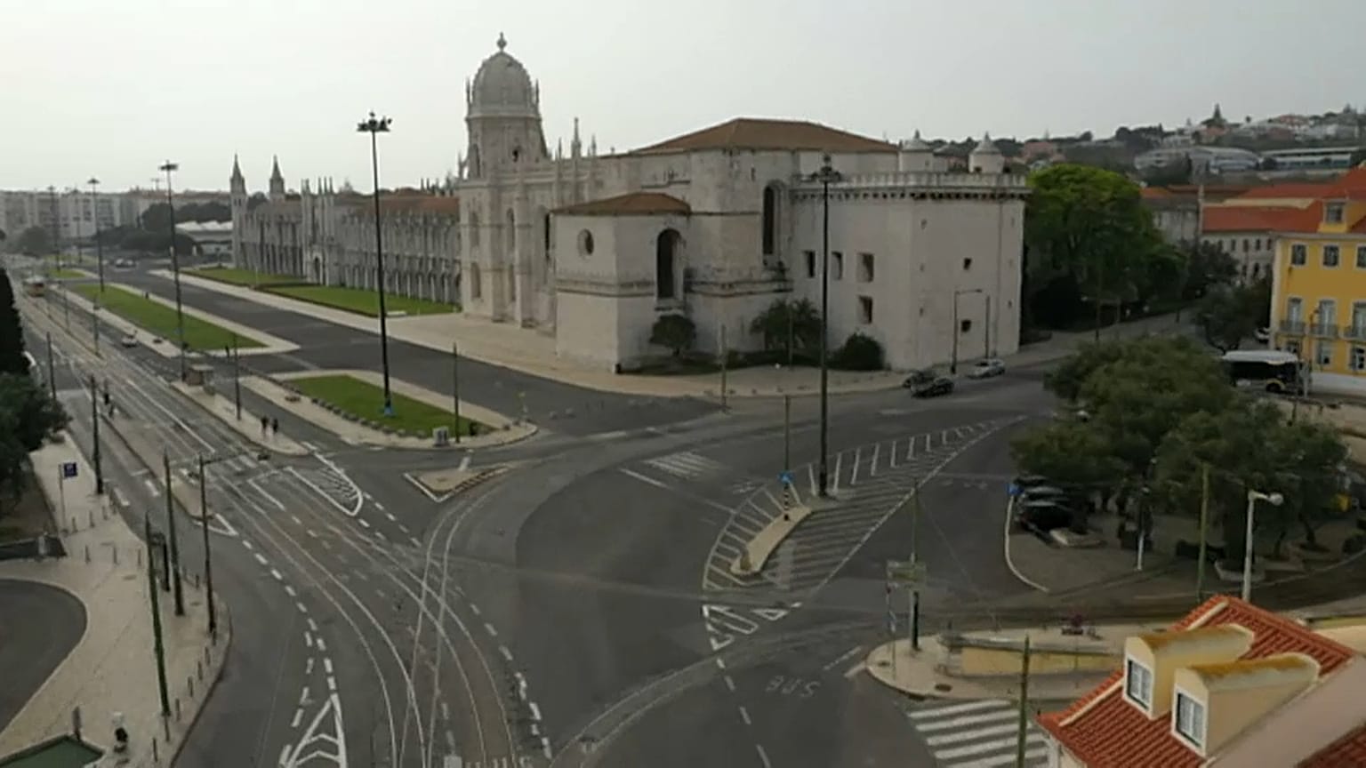 Portugal com mais mortes e casos de COVID-19