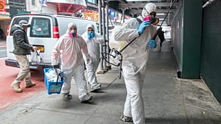 Egy New York-i építkezést fertőtlenítenek Andrew Cuomo kormányzó utasítására