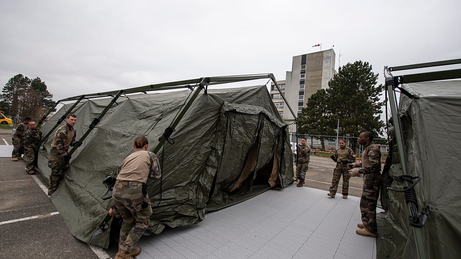 Virus Outbreak France