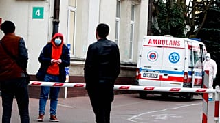COVID-19: Αυξάνονται τα κρούσματα στην Ανατολική Ευρώπη