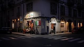 El avance del COVID-19 en Italia obliga al Gobierno a dar un paso más hacia el cierre total 