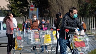 Italien stellt Produktion fast komplett ein - Hohe Sterberate in Lombardei
