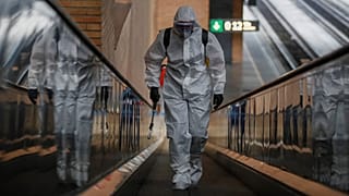 Spanische Experten fordern "totale Isolierung" der Menschen