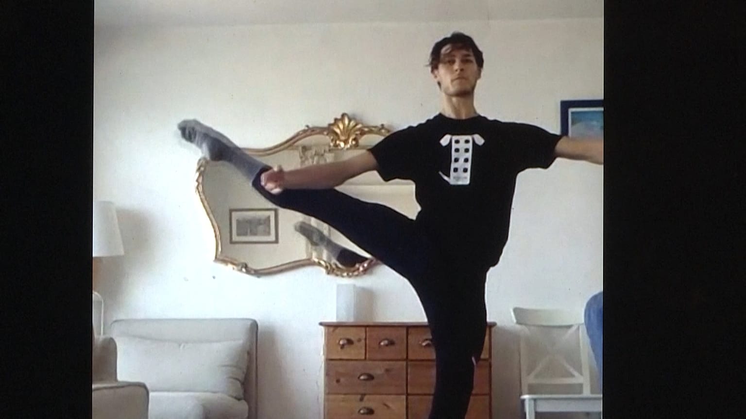 Dancers determined to continue practice in confinement