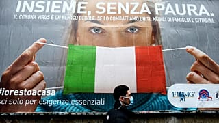 Naples en Italie, le 22 mars 2020.