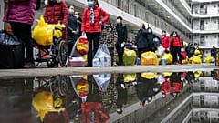 Γιουχάν: Η ζωή επιστρέφει σταδιακά σε κανονικούς ρυθμούς