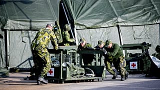 Schweden baut Notfallkinik, Dänemark verlängert Maßnahmen