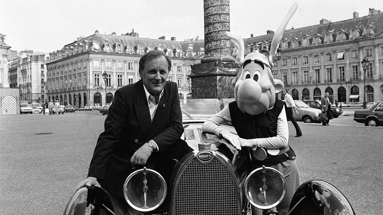Albert Uderzo és legendás karaktere 1985-ben