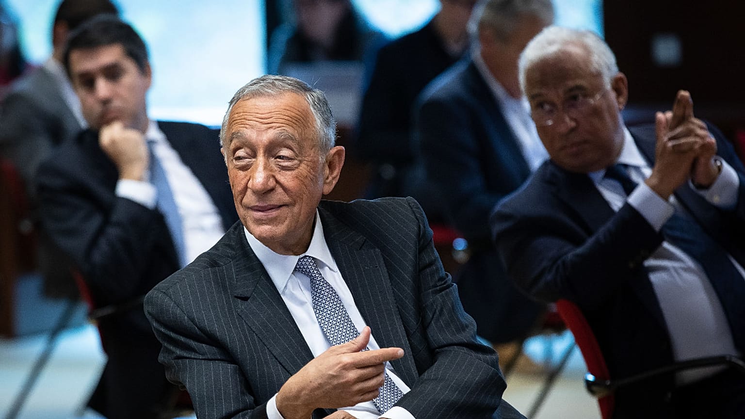 Presidente Marcelo Rebelo de Sousa ao lado do primeiro-ministro António Costa