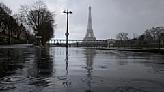 Fransa'nın başkenti Paris'ten geçen Seine Nehri