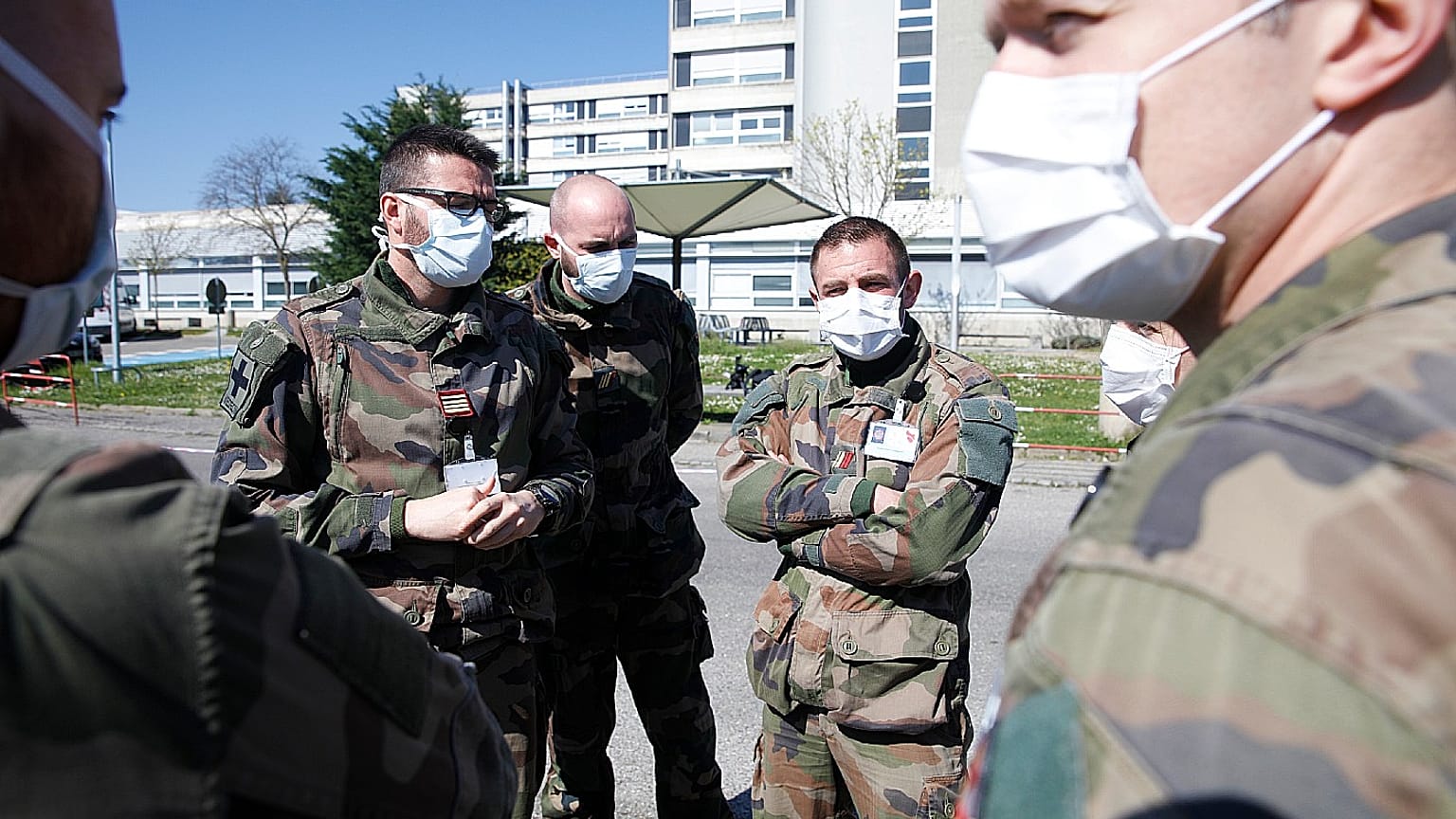 250 εκατομμύρια μάσκες περιμένει από την Κίνα η Γαλλία