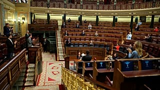 Spanyolország háborúban áll a koronavírussal