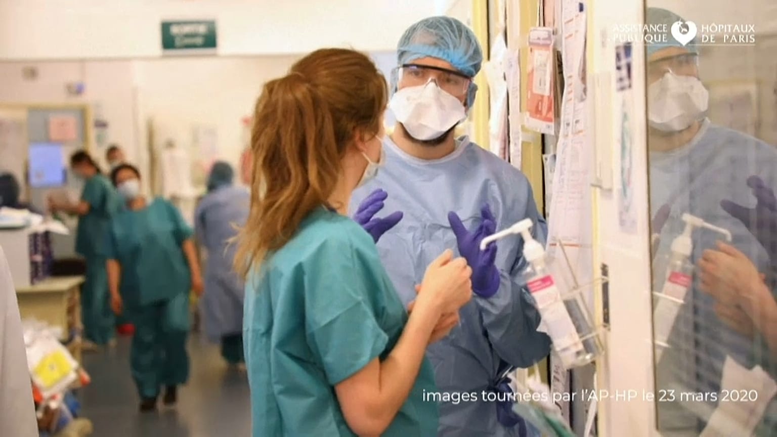 Coronavirus : l'Île-de-France, en situation critique, a peur de manquer de soignants