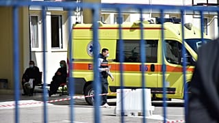 Από το άγχος του «Γολγοθά» στην προσδοκία της «Ανάστασης» για έναν γιατρό που μάχεται τον Covid-19