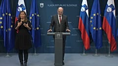 Serbien holt Bürger heim, Polen lässt wählen