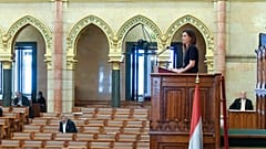 Varga: van időkorlát a felhatalmazási törvényben
