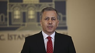 İstanbul Valisi Ali Yerlikaya, basın toplantısı düzenleyerek, koronavirüsle mücadele kapsamında yürütülen çalışmalar hakkında bilgi verdi