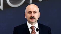Cumhurbaşkanlığı Kararı ile Ulaştırma ve Altyapı Bakanı Mehmet Cahit Turhan'ın görevine son verilerek, yerine Adil Karaismailoğlu (fotoğrafta) atandı