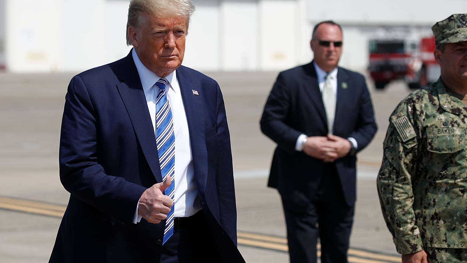 Trump: Covid-19'a karşı New York ve bazı eyaletleri karantina altına almayı düşünüyoruz 