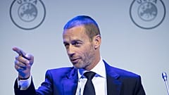 Leállíthatják a nemzeti futballbajnokságokat