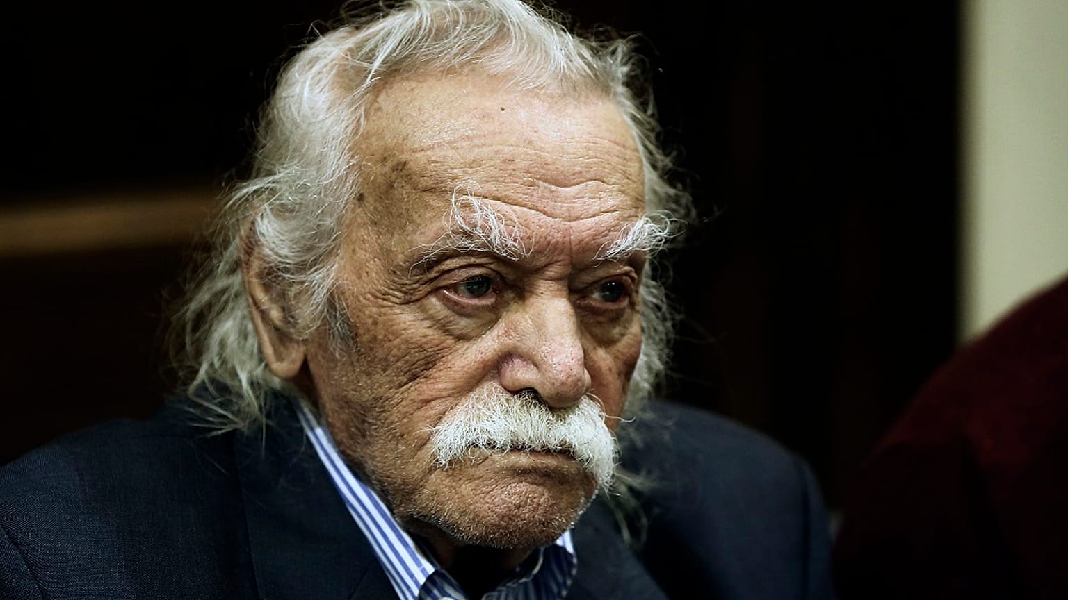 Ο Μανώλης Γλέζος
