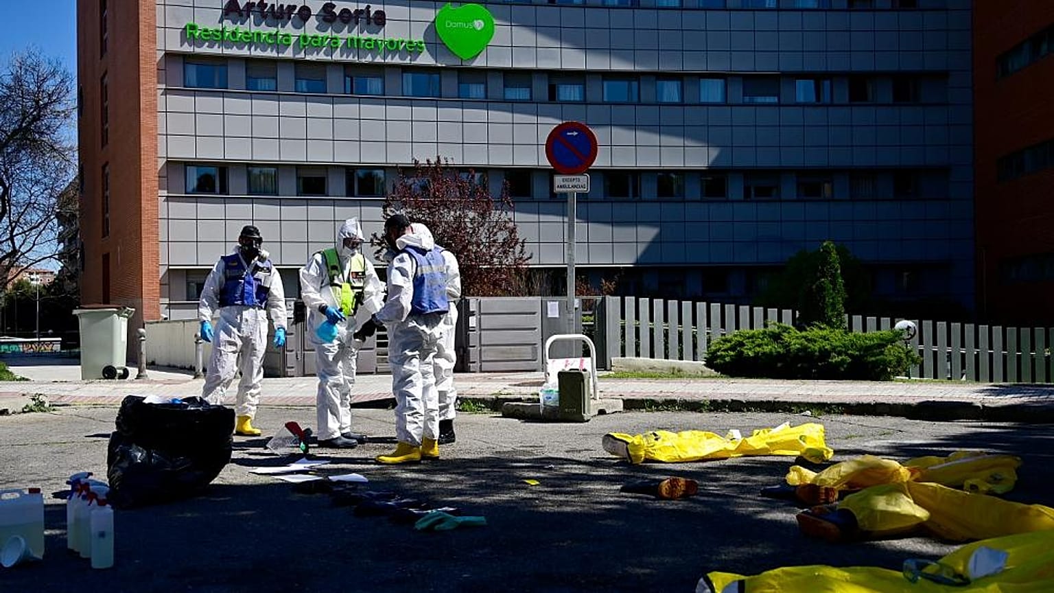 COVID-19: Επιπλέον 849 νεκροί τις τελευταίες 24 ώρες στην Ισπανία