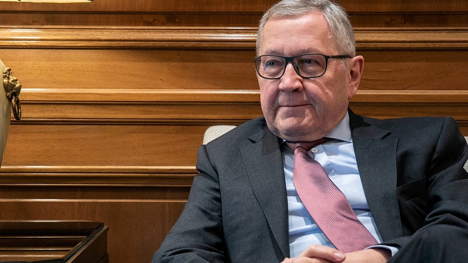 Ρέγκλινγκ: Αυτή είναι η λύση για την έκδοση κορονοομολόγων