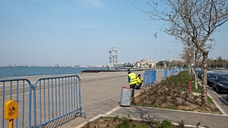 ΘΕΣΣΑΛΟΝΙΚΗ ΚΛΕΙΣΙΜΟ ΤΗΣ ΝΕΑΣ ΠΑΡΑΛΙΑΣ ΜΕ ΚΙΓΚΛΙΔΩΜΑΤΑ