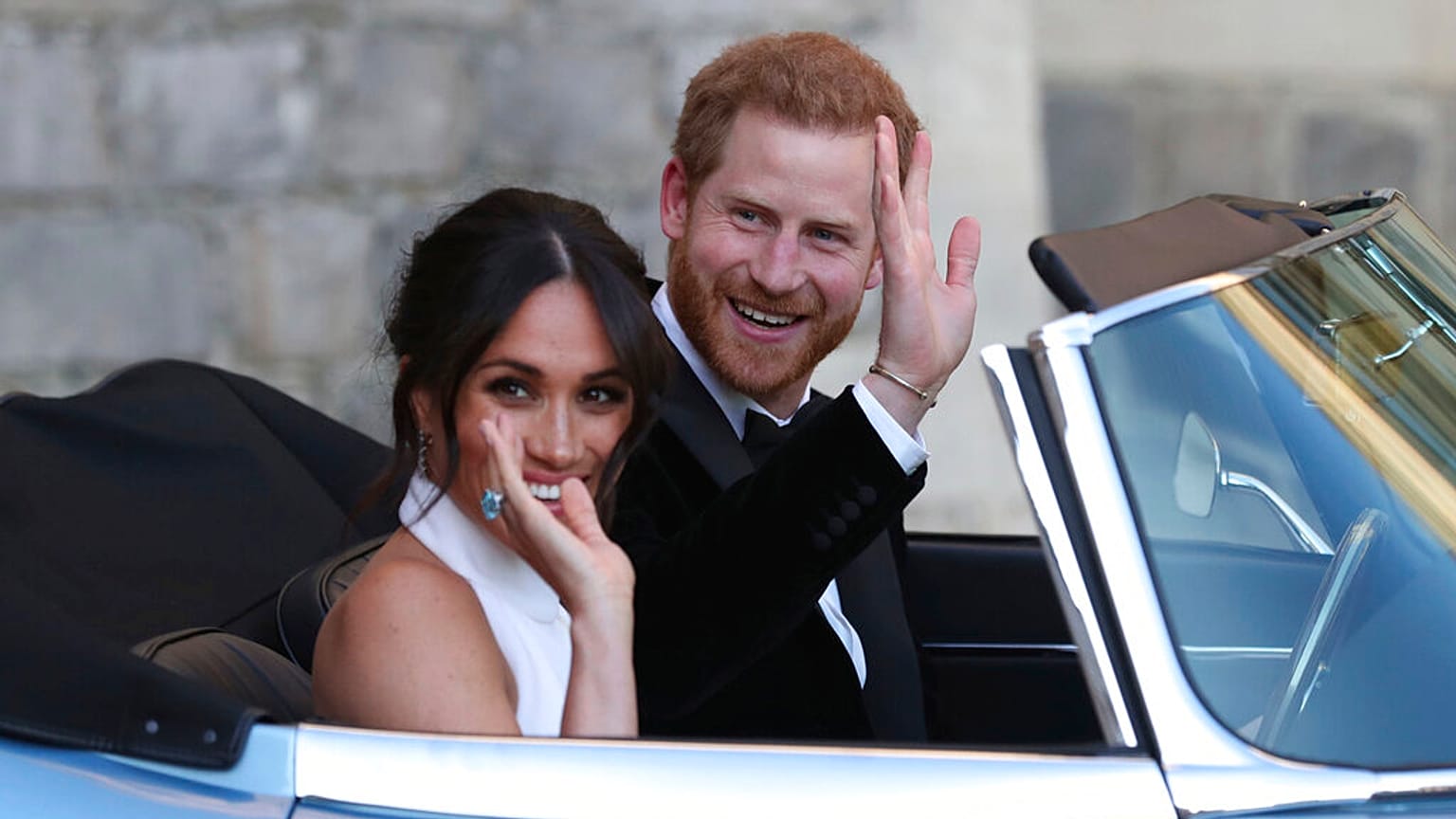 Prens Harry ve eşi Meghan