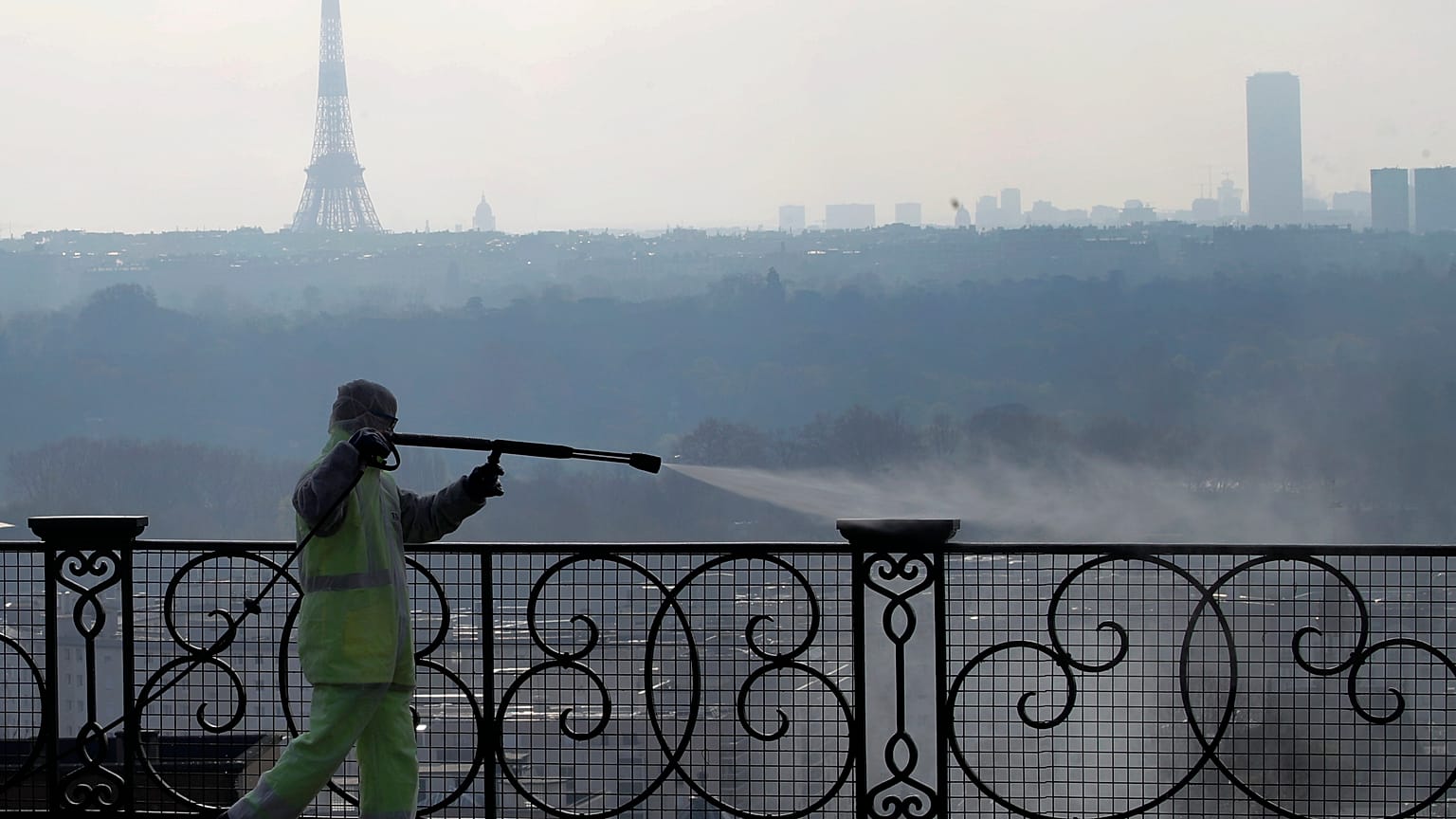 Virus Outbreak France