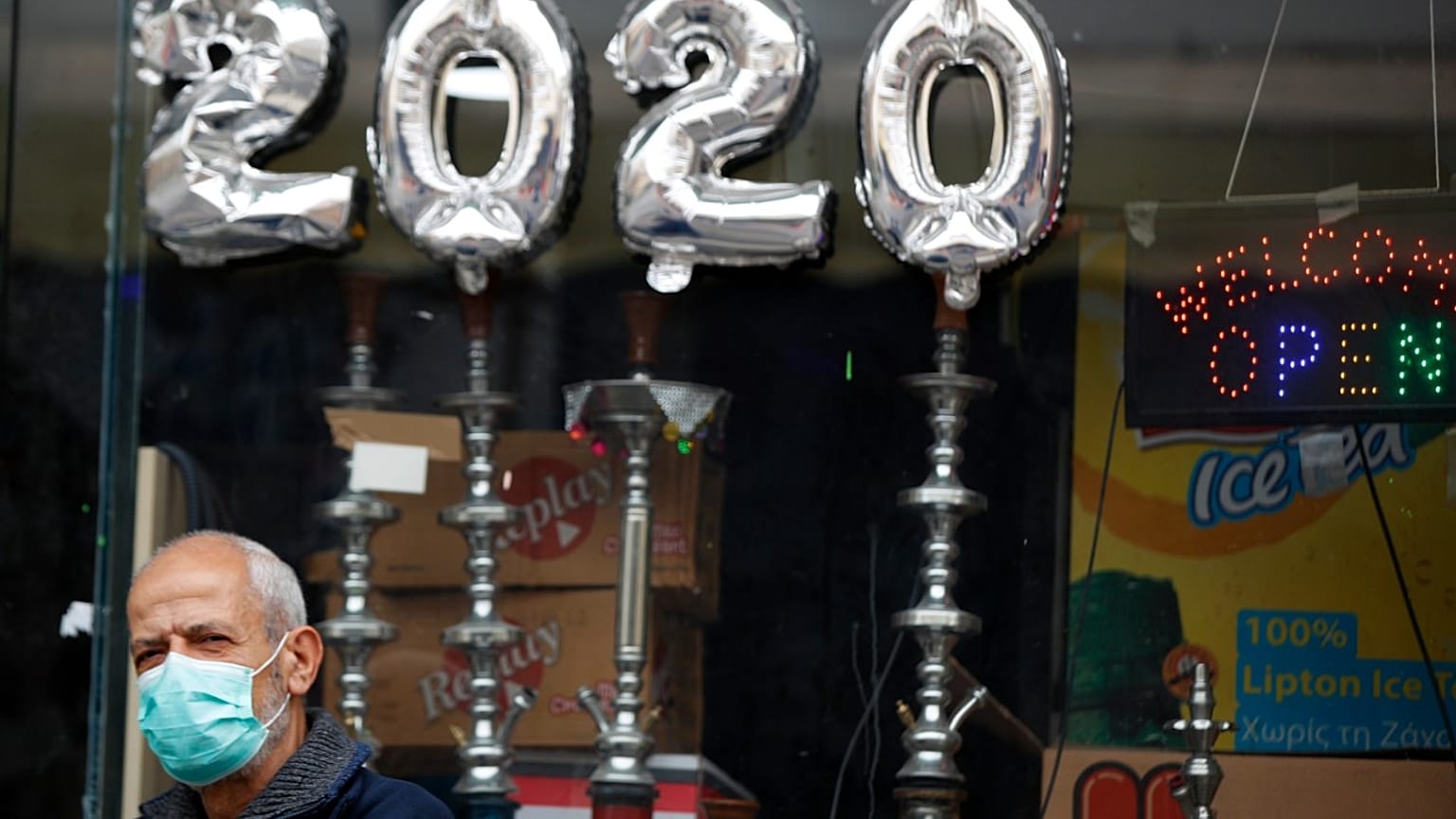 «Κοσμοσυρροή» στην πλατφόρμα για τα 800 ευρώ