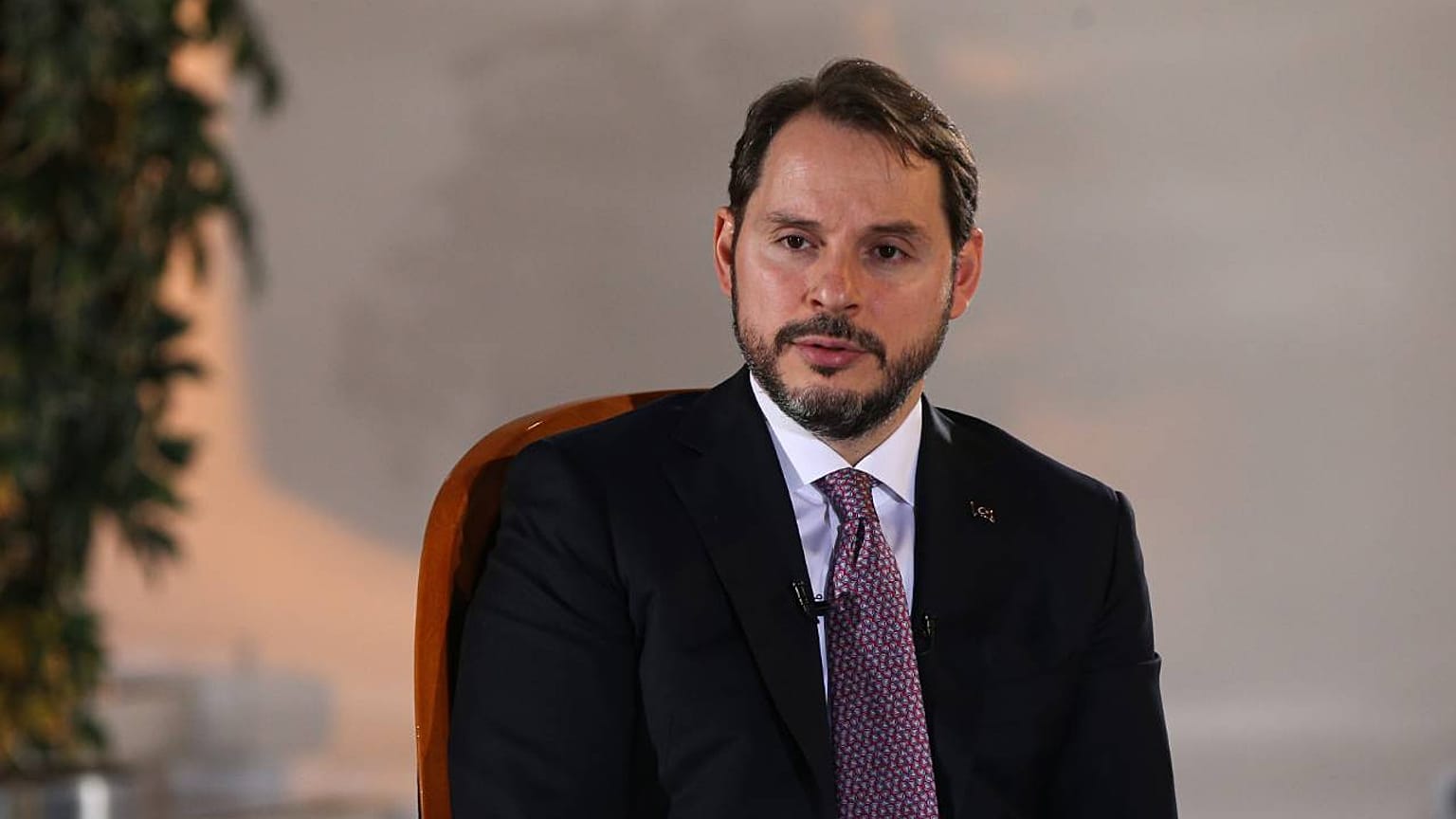 Berat Albayrak: Salgın önlemleri kapsamında vergi ve SSK ödemeleri ertelendi, finans sektörü sağlam