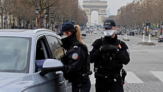 APTOPIX France Virus Outbreak