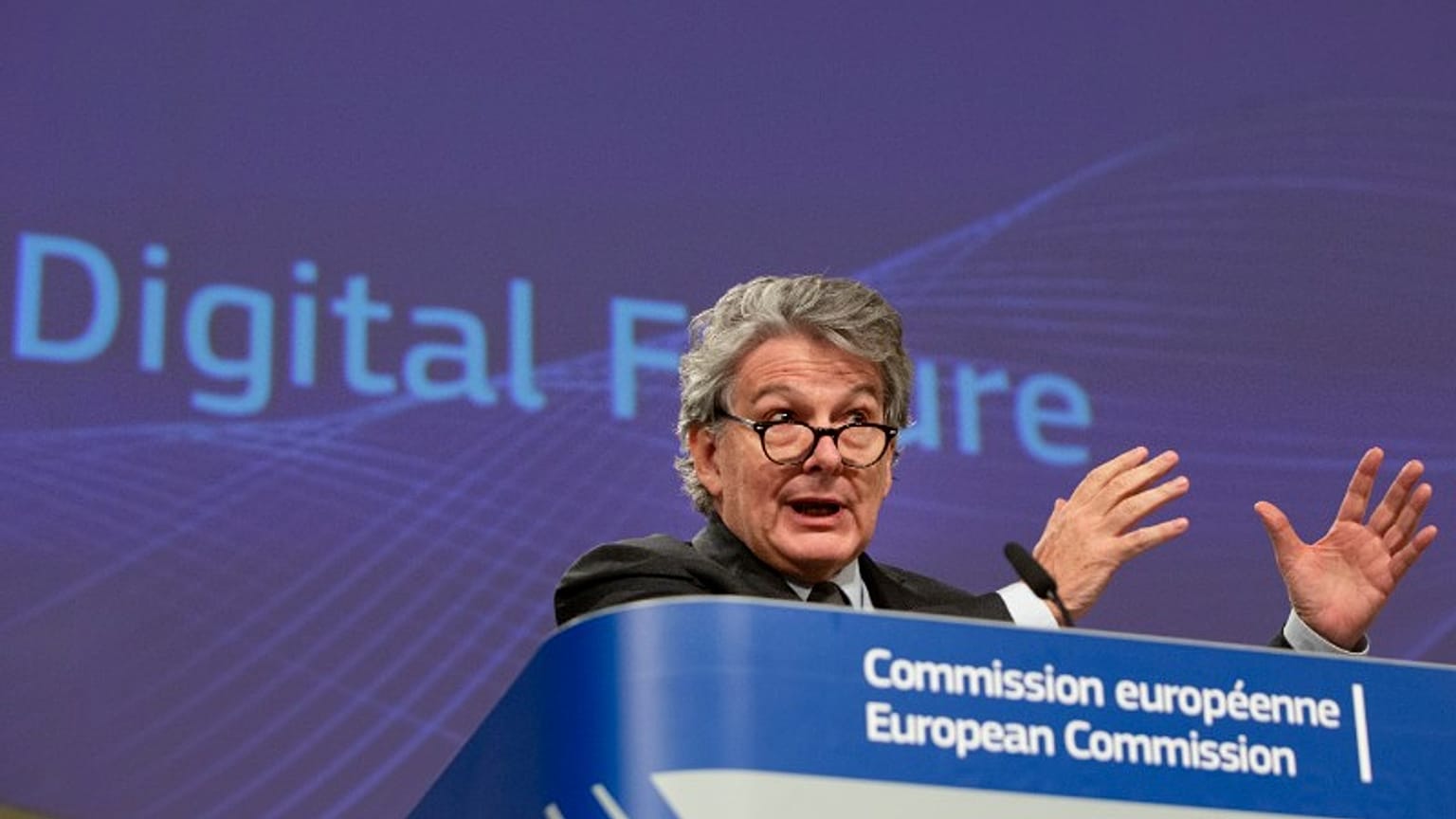 Ue: 100 miliardi per supportare l'occupazione. Breton: "Aiutiamo chi non può"