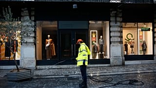 ΚΟΡΟΝΟΪΟΣ ΑΠΟΛΥΜΑΝΣΗ 