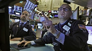 شوک ناپایدار ترامپ و عربستان به بازار؛ قیمت نفت ۳۲ درصد جهش کرد