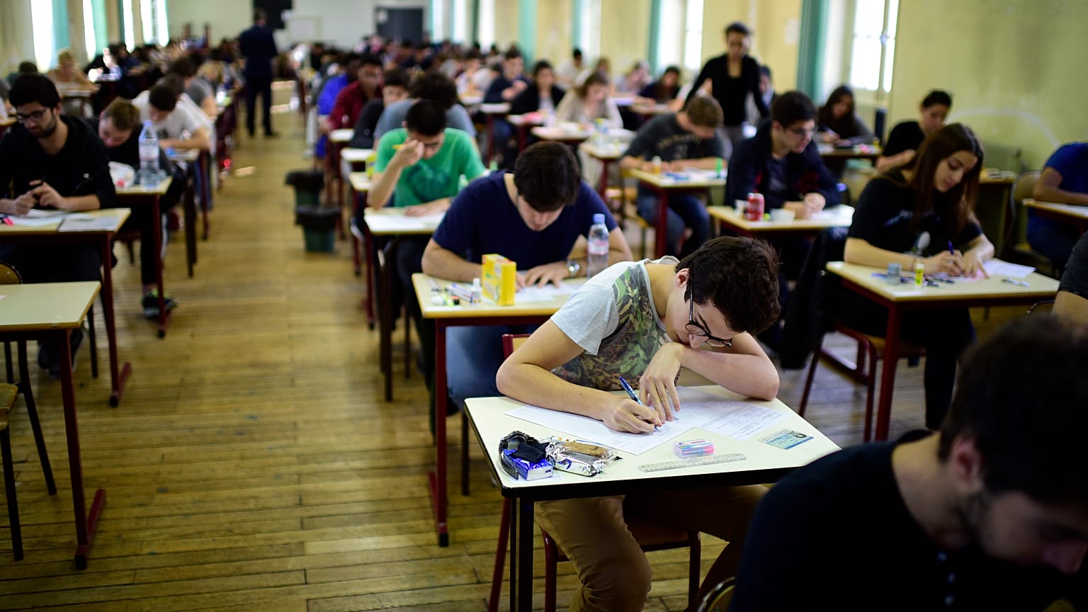 Γαλλία: Ακυρώνονται οι εξετάσεις 'baccalaureat' για πρώτη φορά από την εποχή του Ναπολέοντα