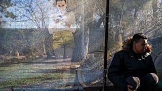 Yunanistan'a geçmek isteyen bir göçmen (Arşive)
