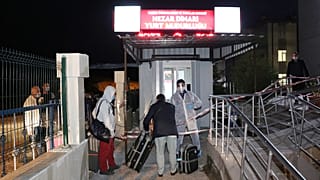 Covid-19 tedbirleri kapsamında işçi olarak çalıştıkları Irak'tan Türkiye'ye getirilen 334 Türk vatandaşı, Kütahya'da öğrenci yurduna yerleştirildi